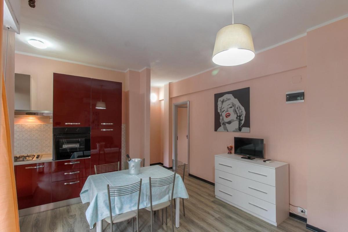 Residence Riviera Mare Пьетра-Лигуре Экстерьер фото