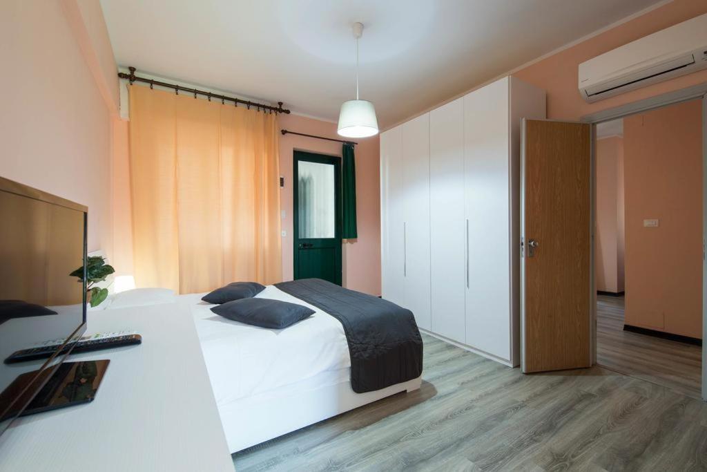 Residence Riviera Mare Пьетра-Лигуре Экстерьер фото