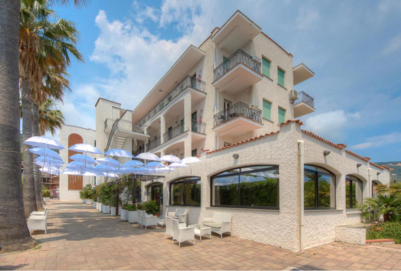 Residence Riviera Mare Пьетра-Лигуре Экстерьер фото